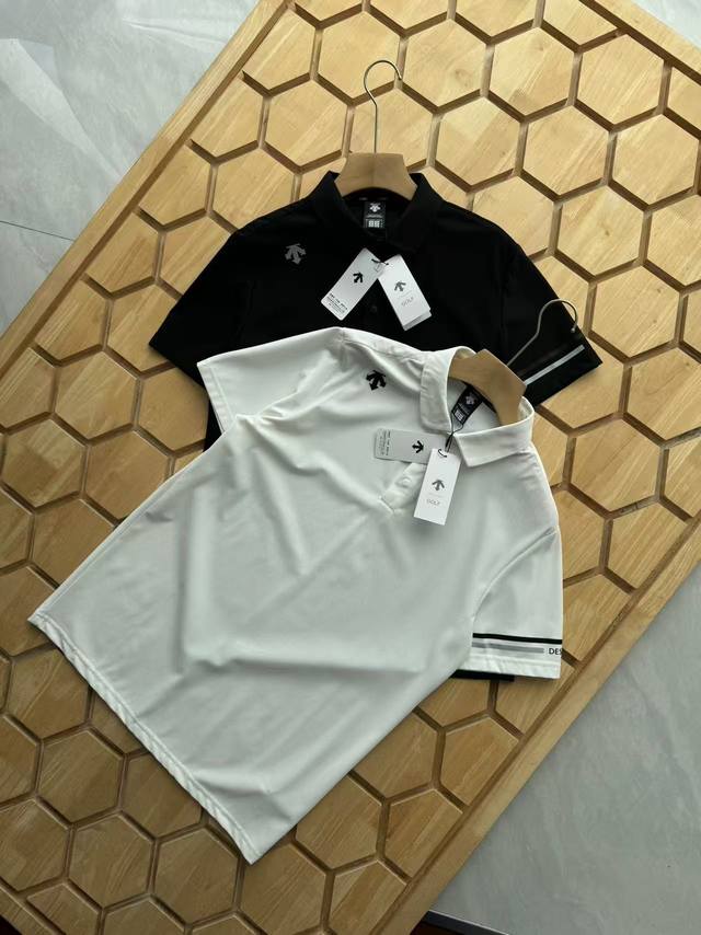 p140 ｜Descentegolf迪桑特高尔夫Field男士弹力短袖Polo衫 简约基础款短袖Polo衫。采用质感动感珠地网眼面料，质地挺阔，弹性丰富，且包覆
