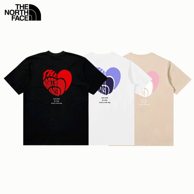 100包邮 芯片版本 支持扫码 常青款 专柜在售款 thenorthface2025北面新款后背爱心拼接撞色图案T恤短袖 韩国专柜热卖款 上身颜值超高 情侣款