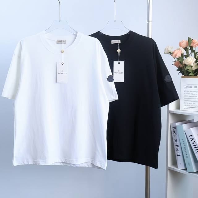 110 Moncler盟可睐 蒙口春夏新品 男士标识棉质T恤 独家定制 260G 32 支双纱纯棉面料 质感非常柔软舒适 100% 区别市场的顶级面料 不缩水
