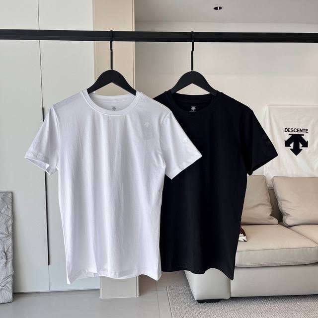80【挂拍图】Descente/迪桑特2025Ss新款下摆D标圆领短袖T恤 高端户外品牌，东西也着实不错，很有特点，超级舒适！品质很到位，采用科技冷感面料，面料