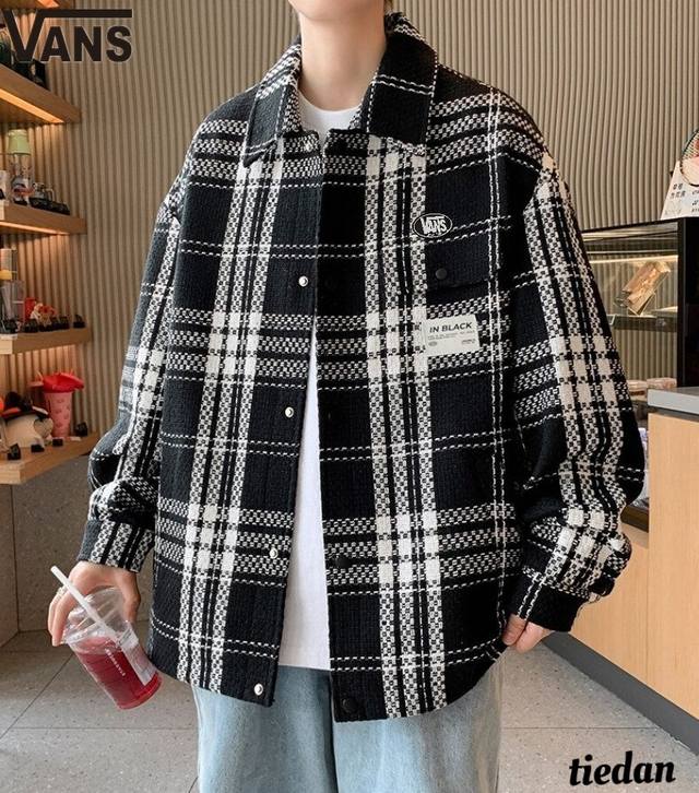 180万斯Vans春季新款，男女同款潮流百搭格纹爆款休闲夹克衫，男士百搭外套夹克衫上衣！ 颜色:黑色，白色 尺码:M-4Xl