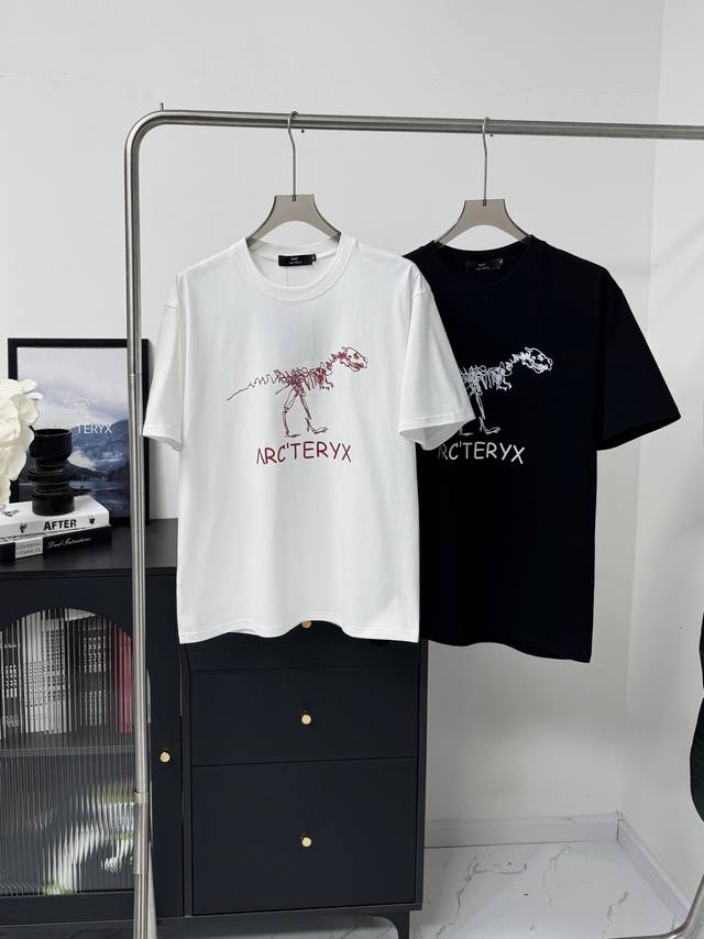 上新！80 arcteryx始祖鸟纯棉时尚简约潮流前后印花短袖 100%区别市面的顶级品质 不偷工减料 原厂辅料三标齐全，面料为客供32支双纱高密度有机纯棉面料