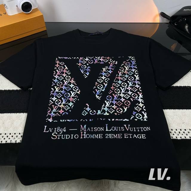 100 - Louis Vuitton/路易威登 Lv23Ss满印渐变老花Logo印花短袖T恤 - 热度款Tee！潮男潮女必备单品！可随意穿搭！对色对位直喷工艺