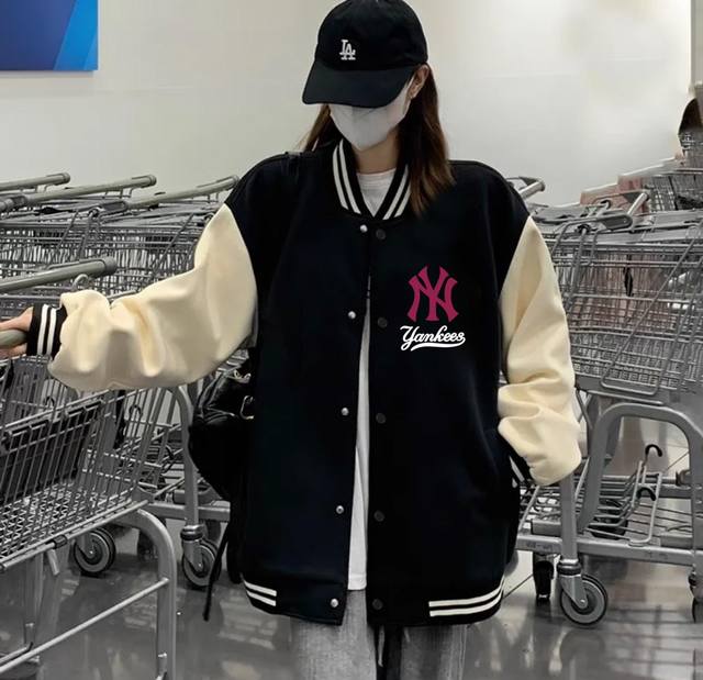 150 mlb Yankees-Ny趣味桃源三结义春季宽松夹克棒球服外套 官网发售｜超强版型｜男女同款 精选垂感一流复合双层南韩丝高级面料 手感超棒 丝滑垂坠
