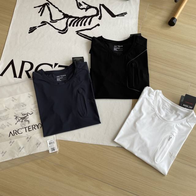 细节图140 品质好货Arc'teryx / 始祖鸟夏季小Logo刺绣冰丝速干透气短袖T恤 采用新品冰丝速干面料，不褪色不变形不缩水手感超级柔软 ，超适合夏天，