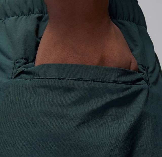 fv7226-366 男款梭织长裤 S-Xxl 130 元