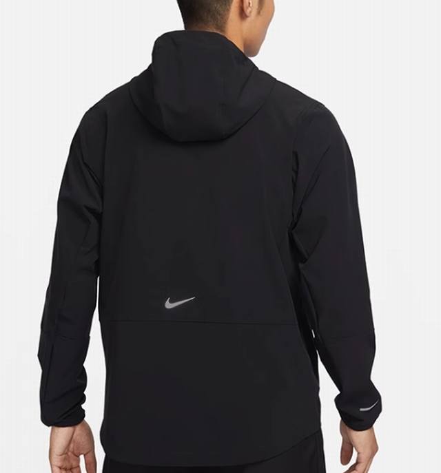 fb8559-010 男款外套 S-Xxl 200元