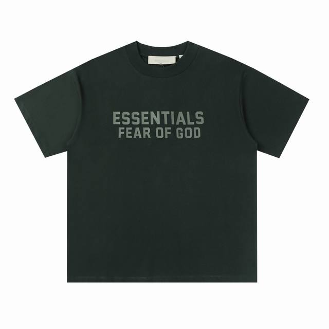 【骑士绿】P80 fog复线Essentials 第八季立体硅胶双排大小字母短袖T恤 原厂面料 克重240G，细节上的设计处理都是精心制作 高品质产品 区别市场