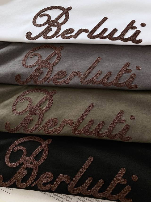 p200 berluti 伯鲁蒂 2025Ss春夏新品 休闲圆领短袖T恤，延续一贯地低调但高质的作派。风格极简，面料为王，细节精湛，满足到了高品控们对春夏T恤的