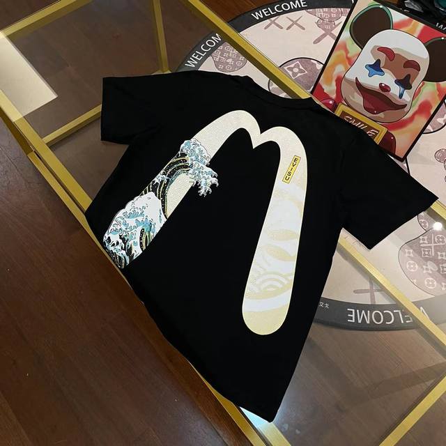 p100 Evisu福神2024新款男士樱花海浪字母大Mt恤短袖 颜色：黑 尺码：S-Xxl s码 肩宽44 胸围96 衣长68 适合身材100-120斤 m码