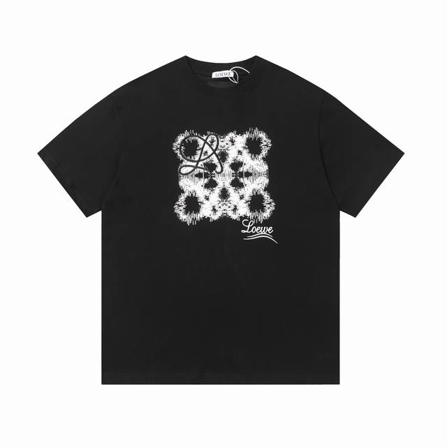 100 loewe 罗意威 25Ss新款 刺绣Logo字母短袖（高品质） 面料- 采用270克双股精梳棉面料.索罗纳螺纹订 织订染国标一级面料 辅料：官网原版三