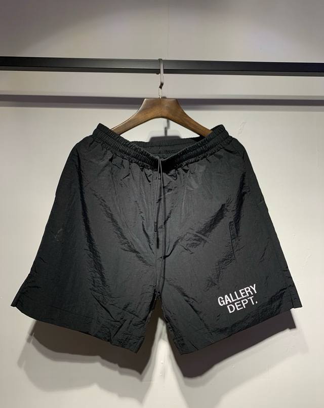 702款 P100 五分裤速干风衣布短裤Gallery Dept实拍 黑色，军绿，橙红色。挂拍S. M. L. Xl
