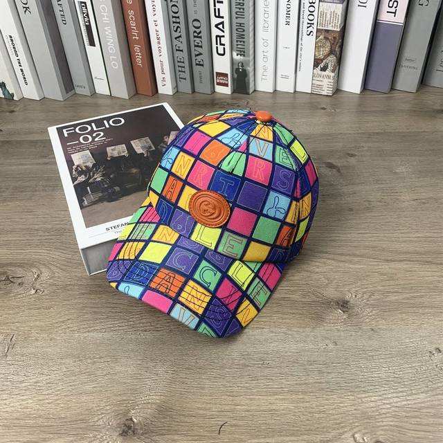 9549#P60#Gucci古驰彩色格子软顶棒球帽休闲鸭舌帽显脸小户外个性帽子# 可调节 颜色：彩色