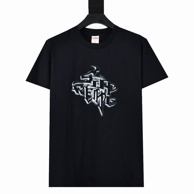 s260P80 顶级版本 Supreme 24Fw 字母喷漆涂鸦印花短袖T恤 拒绝看图做货 拒绝拿错误版本对比 采用圆筒无缝工艺（原版工艺 衣服侧面没有缝合骨位