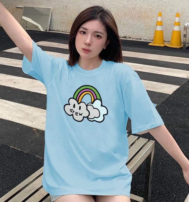 drew House 彩虹笑脸字母短袖T恤 款号：D040# P70 颜色：湖蓝色 码数：S M L Xl