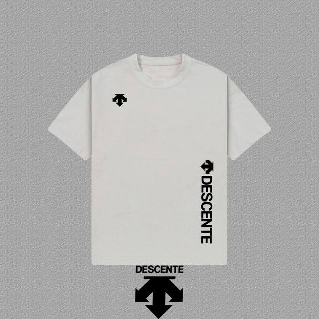 p90 [Descente 迪桑特] 2025Fw短袖T恤 Logo厚板 高端26S双纱300克面料 重磅面料 定制拉架罗纹同缸同染 三标齐全 男女同款 颜色：
