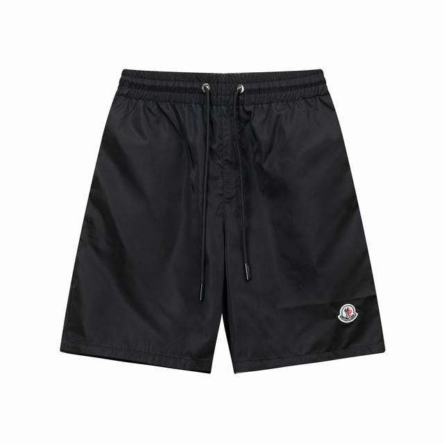 120 moncler 蒙口 2025夏季新款时尚沙滩裤短裤带内网！官网同步 原版1-1复刻，经典Logo. 精选优质聚酯纤维面料、手感细腻，夏季必备单品、上身