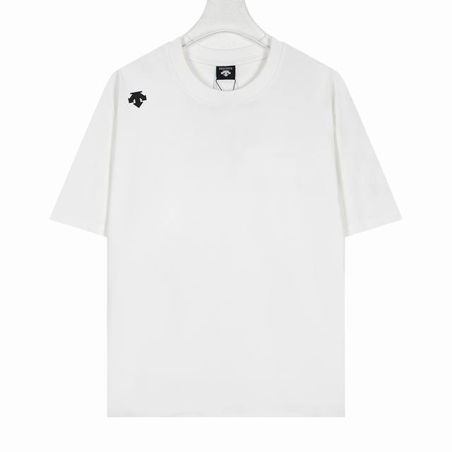 p100 高版本 迪桑特 Descente 春夏系列 32S双纱280克面料 迪桑特专柜经典压胶工艺 重磅面料 定制拉架罗纹同缸同染 三标齐全 男女同款 颜色：