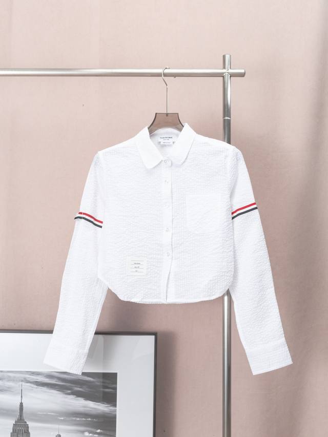 170（Tb新款露脐短款泡泡纱女装衬衫） thom Browne ·汤姆布朗 Tb新款女装衬衫露脐短款薄款泡泡纱双袖标长袖衬衫 意大利制造产地小标 高精定制正品