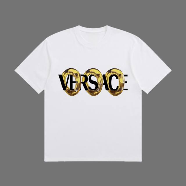 p90 高端品质 versace 2025Fall 春夏系列 金属圈Logo短袖T恤 区别普通印花 定织270G32支双纱纯棉面料 宽松版型 男女同款 size