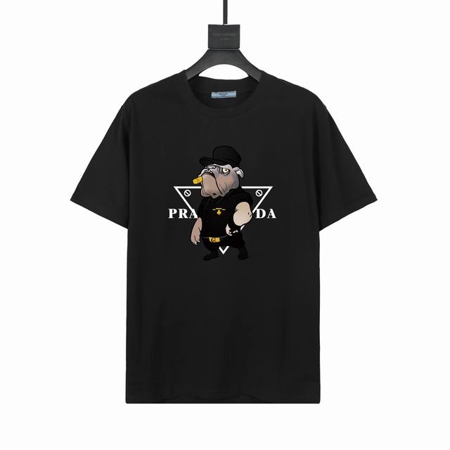 ff399#P90 顶级高品 prada 普拉达短袖T恤 高端32S双纱280克面料 印花采用超高品质不脱胶工艺 超高克重高密度超高品质 经过高温缩水定型 毛料