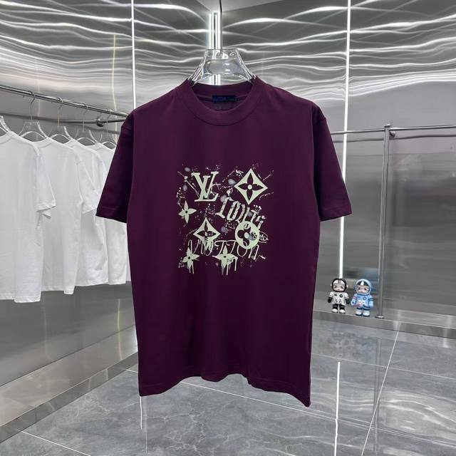 p90 Lv 2025春夏新款260克短袖T恤 个性印花 男女同款宽松版 S M L Xl Xxl 五个码 黑色 白色 酒红色