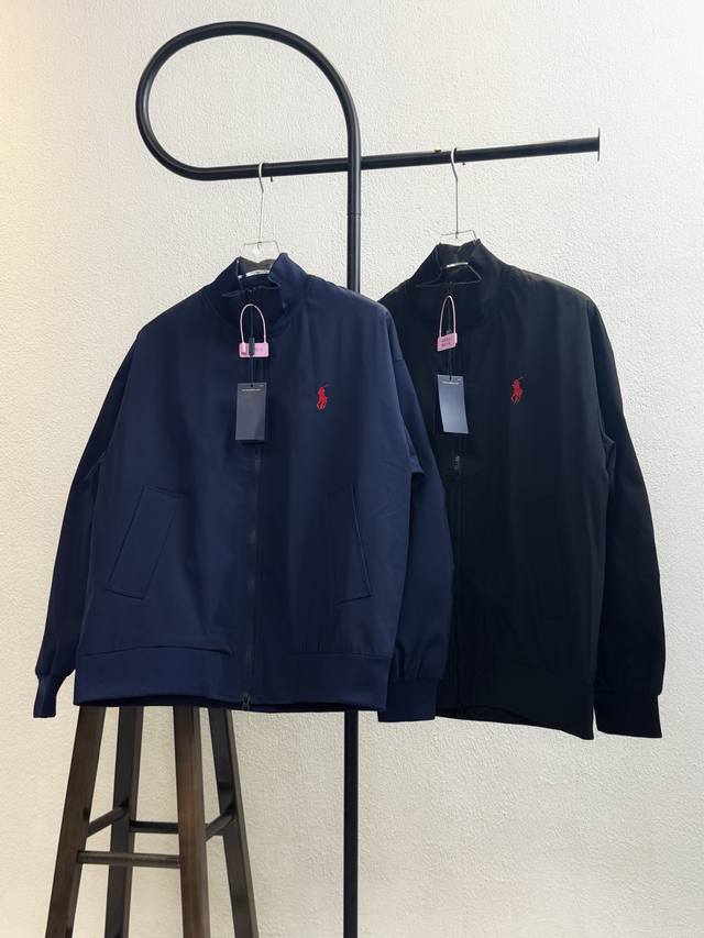 220 款号X133 拉夫老钱风立领胸口小标Logo刺绣老干部拉架夹克外套 情侣同款 不起球 不掉色 舒适透气 官网细节一致 全套包装 三标齐全 主唛洗唛定制
