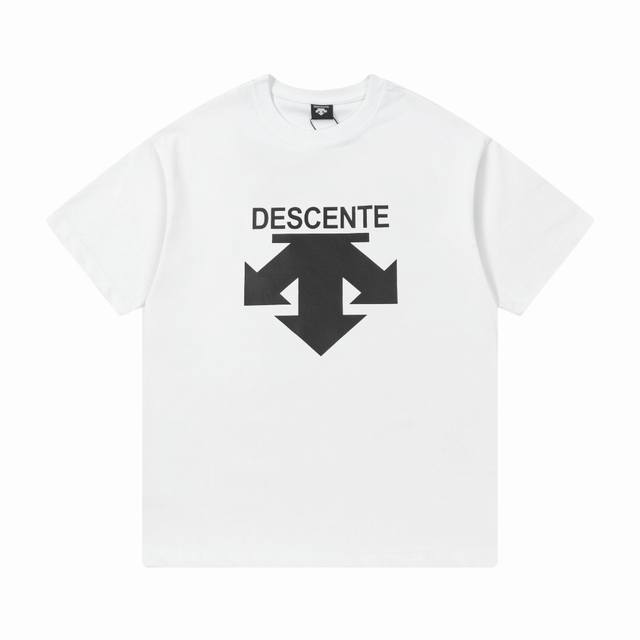 p100 高版本 迪桑特 Descente 春夏系列 采用280G专用双纱厚重面料 罗纹 前后幅左右袖子采用进口康丽机直喷白癦印花工艺 宽松版型 男女同款 码数