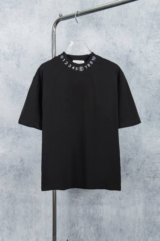 款号：M001#P80 maison Martin Margiela 梅森马吉拉25Ss 螺纹烫钻短袖T恤 yb一比一开发 100%棉 采用订色订染毛圈纯棉衣面