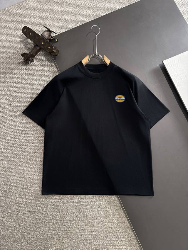 隔天出货 P160 高品质 Gucci/古奇 2025春夏新款男款蜡染水洗短袖T恤 精梳重磅洗后双纱面料，高强度面料掂起来手感份量十足，上身也比普通T更加有质感