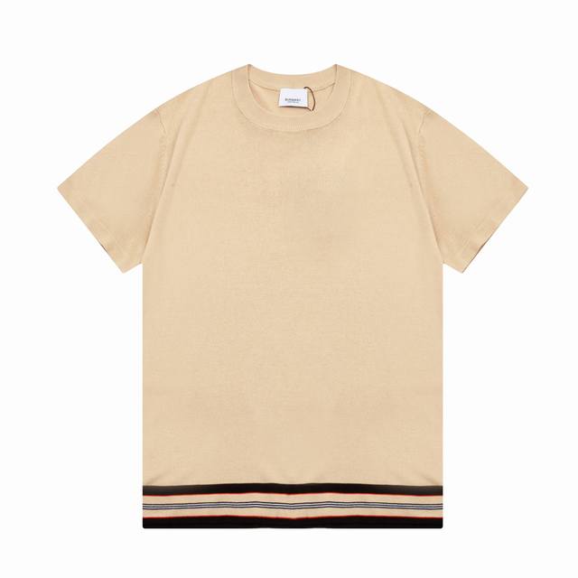 120 burberry 巴宝莉。经典拼接针织毛衣短袖T恤 全部对色定染含羊毛的棉纱线，柔软亲肤，双层针织很厚实，手感无敌好，拿到手里就能感受出它的质感随便一套