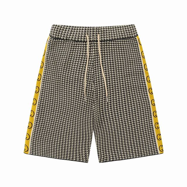 120 Gucci 古驰 2023Ss新款针织短裤，定制面料采用威化布织法，提花针织工艺，版型紧致立体，定制裤绳五金质感强，顺滑，上身舒适透气，凹凸有型的立体感