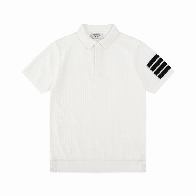 140 thom Browne 汤姆布朗 tb经典四条杠基础风格 年年都穿的经典款必须选择品质独家定制，柔软舒适，圆领短袖针织衫，凉爽，透气，手感无敌好，拿到手