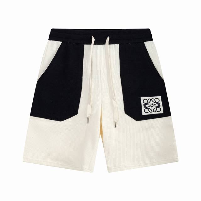 120 loewe 罗意威 口袋拼接字母刺绣五分裤、 高品质华夫格面料、特别手感、超级质感 舒适柔软透气 休闲宽松版型 潮流男女同款 短裤 颜色：杏色 码数：