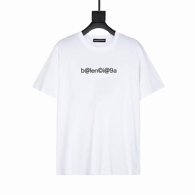 款号:Y03 批 90 颜色:黑白 卡其 码数:S M L Xl balenclaga 巴黎世家邮箱字母Logo经典款T恤 采用260G纯棉面料 一眼就能爱上的