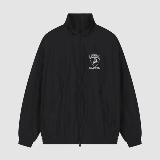8331#P270 balenciaga X Lamborghini 最高版本 兰博基尼联名外套 进口尼龙功能性面料，经纬三线混纺，手感舒适透气。采用3D立体剪