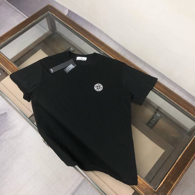 p120，Astone Island 石头岛 最新款情侣款圆领短袖 情侣T恤～ 春夏新品 高品质 定制独特罗盘徽标刺绣Logo点缀～时尚百搭潮款 定制进口面料