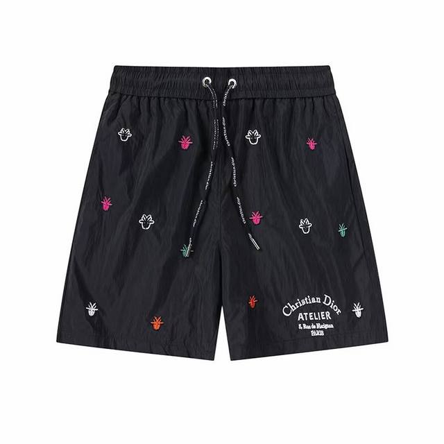 p110Dior..2025最新款 五分短裤.带内网.Logo刺绣.沙滩裤 沙滩旅游必备 高订制原版五金！ 上身效果超正，腿部线条完全得到彰显，全客供进口速干面