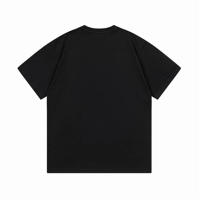 p100 Loewe 罗意威 2025新款 凹凸字母Logo 男女同款 短袖T恤 ·定制260克100％双纱纯棉面料 ·定染32支双股螺纹 ·领标吊牌主唛三标齐