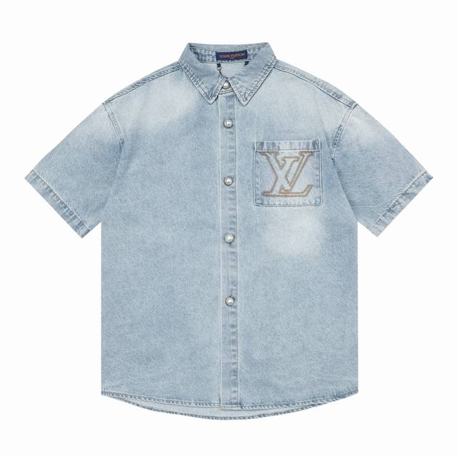 p170 套装款 Lv 驴家 2025新款 官网同步 口袋刺绣字母Logo 男女同款 牛仔衬衣 · 砂洗日本丹宁布勾勒醒目明线，依托自身精湛匠艺升级日常造型 ·