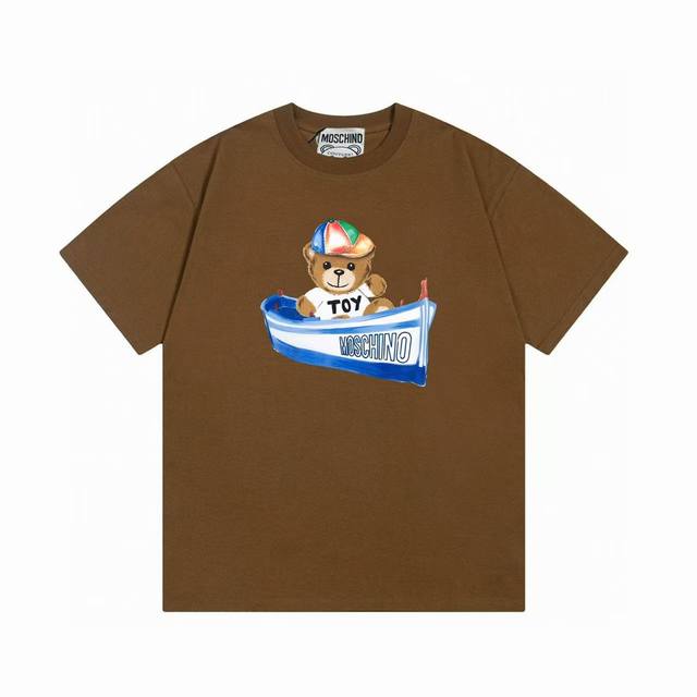 p100 Moschino 莫斯奇诺 2025新款 超萌系列 彩虹帽熊字母Logo 男女同款 短袖T恤 ·定制300克100％双纱纯棉面料 ·定染32支双股螺纹