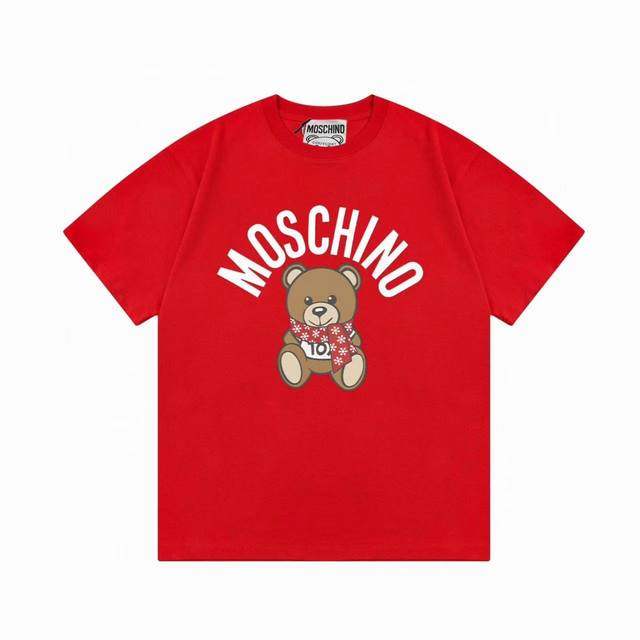 p100（隔天到） moschino 莫斯奇诺 2025新款 围巾熊字母Logo 男女同款 短袖T恤 ·定制300克100％双纱纯棉面料 ·定染32支双股螺纹
