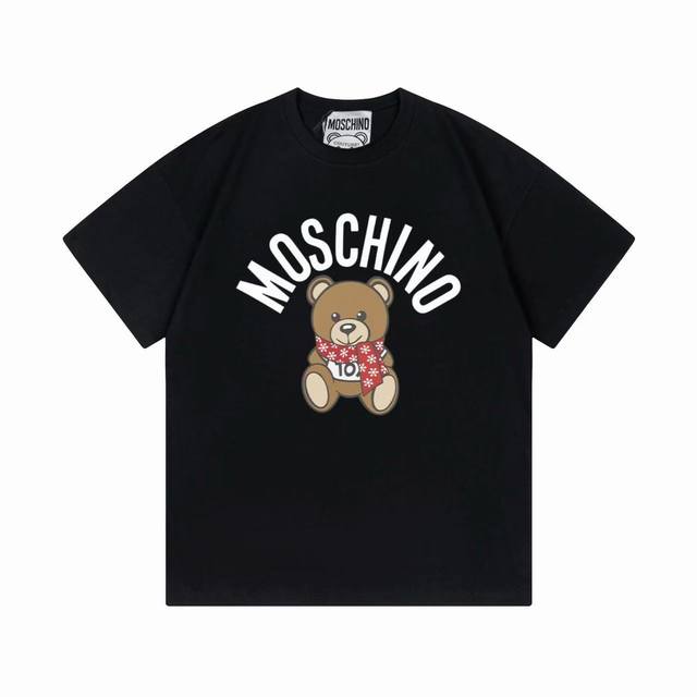 p100（隔天到） moschino 莫斯奇诺 2025新款 围巾熊字母Logo 男女同款 短袖T恤 ·定制300克100％双纱纯棉面料 ·定染32支双股螺纹