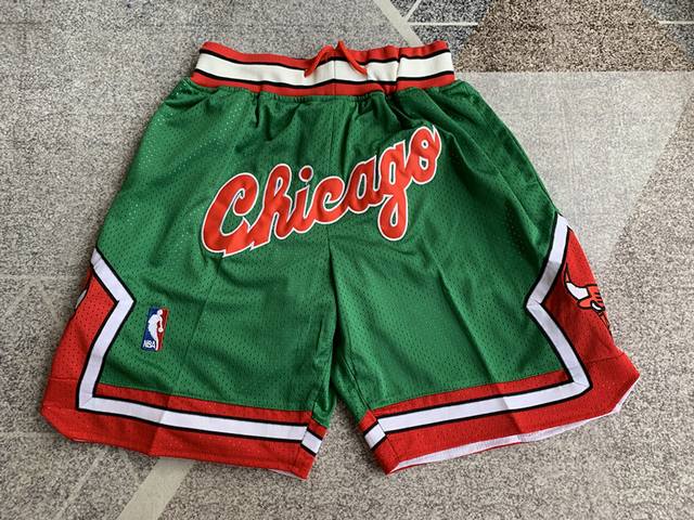 90（款号K61）【顶级刺绣版本】 mitchell &Ness X Just Don联名芝加哥公牛队刺绣球裤 篮球短裤 just Don Nba 球队球裤系列