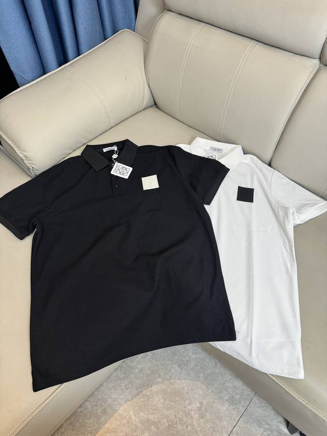 p100 loewe罗意威小标短袖Polo衫T恤 最经典的一款常青小标设计 胸口精美的刺绣Logo设计 ，纯棉质感亲肤舒适 商务休闲皆宜，珠地棉面料比普通针织布