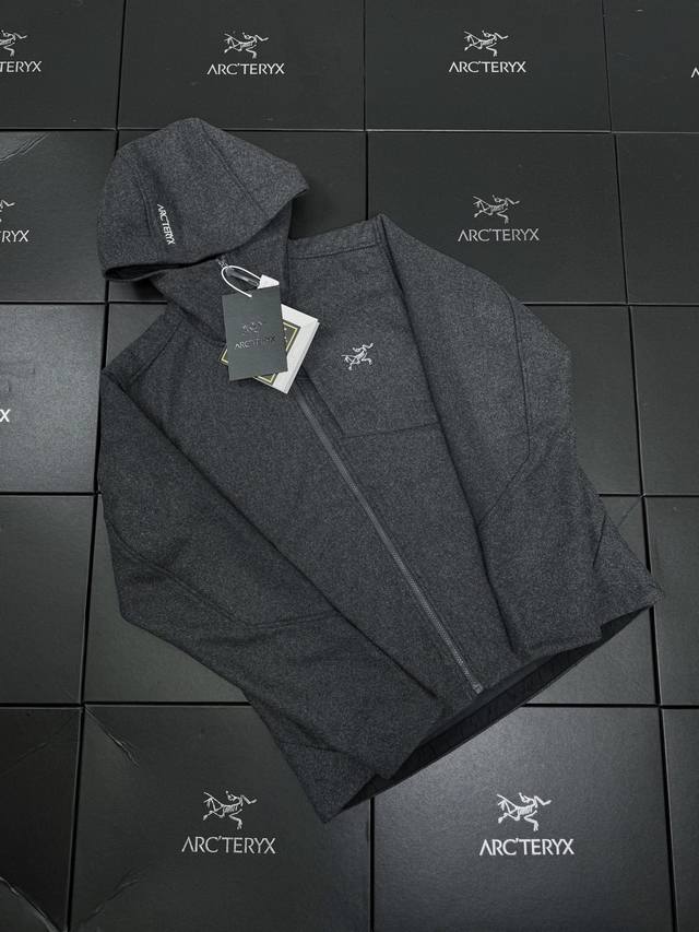 p430 （只代发 包邮）款号J11 黑灰色实拍图 #Arc'teryx# 始祖鸟Sawyer Wool Hoody刺绣小标识羊毛外套软壳夹克连帽防风冲锋衣 #