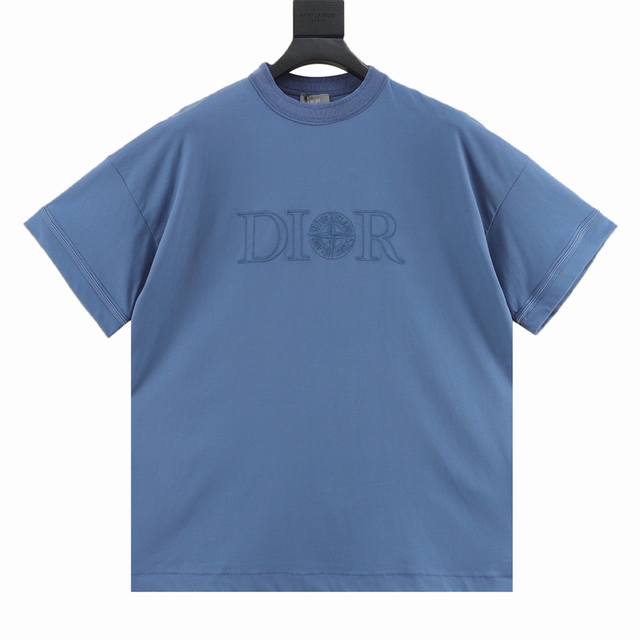 170 dior/迪奥Cd X Stone Island/石头岛 联名款刺绣短袖T恤 定制海韵紧织蓝棉，质感十足，手感柔软，采用进口机刺绣工艺，使用先进的计算机