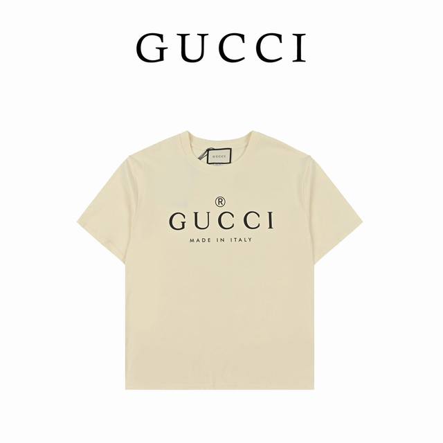 本地自取170 gucci 23Ss春夏新款 简易Logo短袖T恤 32支双纱面料克重230克纯棉重磅营造的 纺织密度高 垂感佳 不易变形 厚织感加上紧密纺纱工