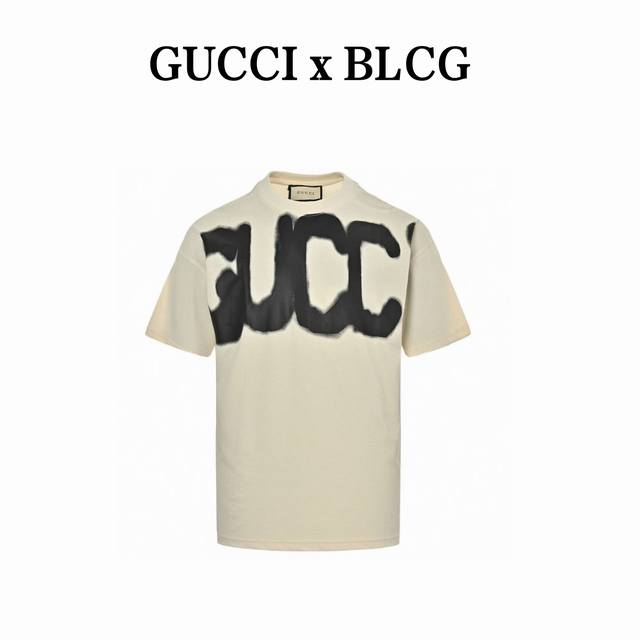 本地自取160 gucci & Balenciaga 联名款涂鸦字母印花短袖 全网独家定制联名辅料，从主唛吊牌和包装都区别于市面其他款。 Gucci X Bal