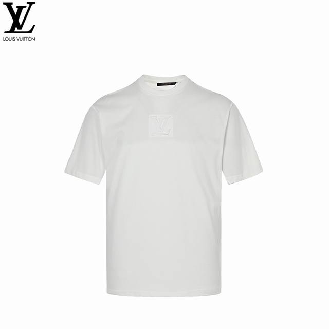 本地自取：160 louis Vuitton/路易威登 立体浮雕压花Logo短袖 5700购入Zp，采用16S麻棉克重230G ，搭配32S双纱1×1螺纹，面料
